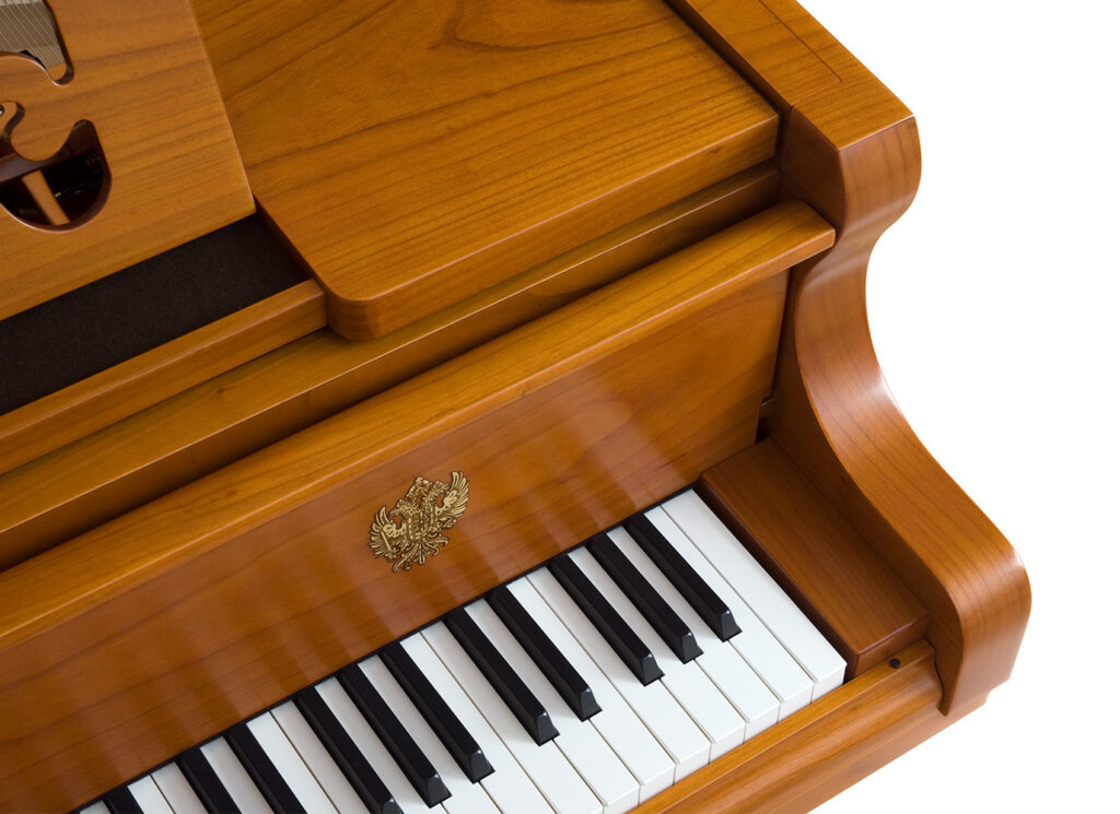 Grand-Piano-Strauss-3-1374x1000